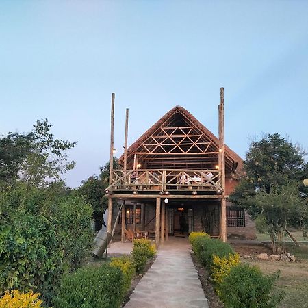 Engiri Game Lodge And Campsite Katunguru Exterior foto