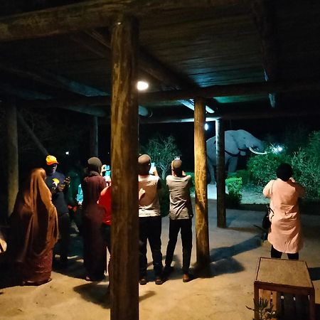 Engiri Game Lodge And Campsite Katunguru Exterior foto