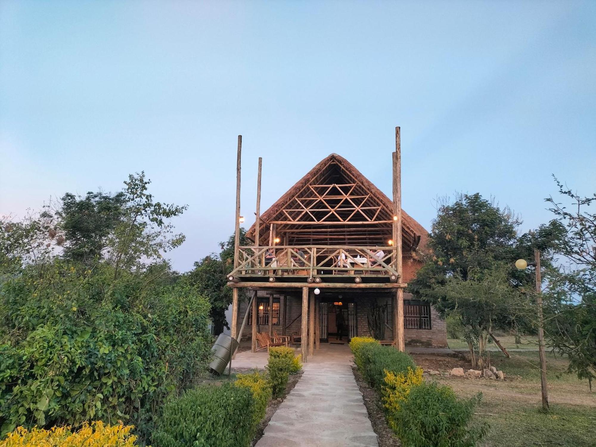 Engiri Game Lodge And Campsite Katunguru Exterior foto
